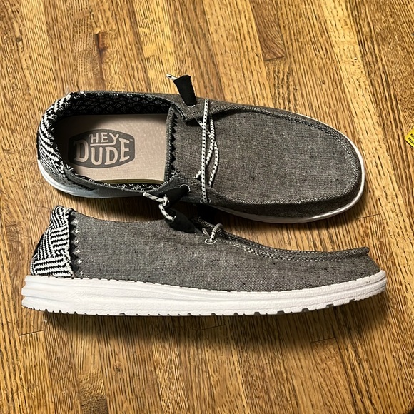 EUC Hey Dude Wendy - worn once. - Picture 2 of 5